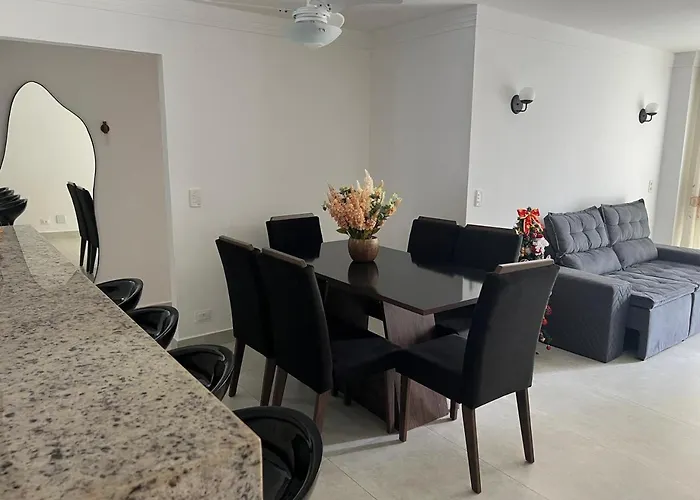 Beleza De Apartamento 300 Metros Da Praia Guarujá